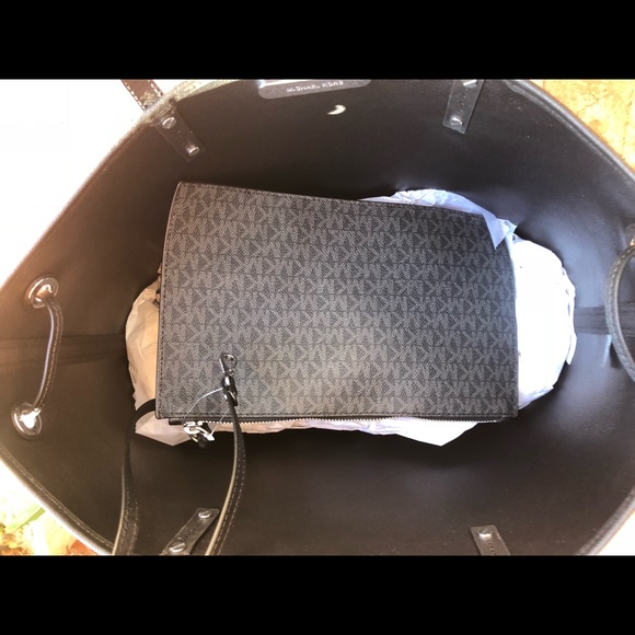 Michael kors jet set travel reversible tote black - Picture 6 of 6